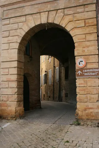 Porta del Castello Nuovo
