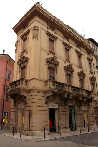 Palazzo Tarlazzi