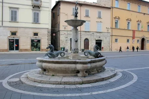 Fontana Orientale di Piazza Arringo