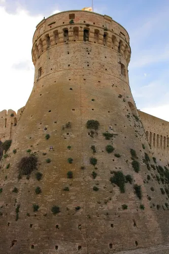 Fortezza degli Acquaviva