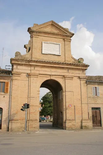 Porta Clementina