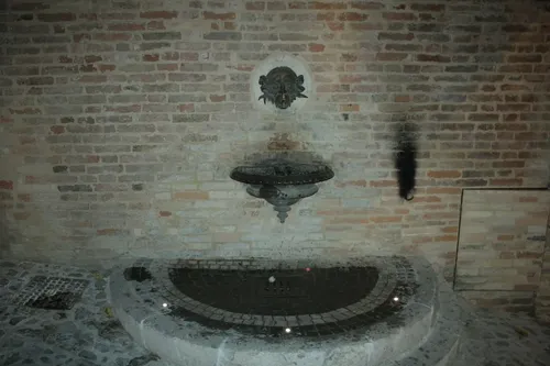 Fontana del Mascherone